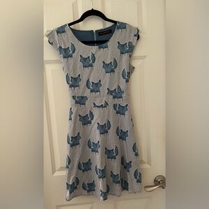 Women’s SM Wardrobe A-Line cap sleeves fox print dress with tie waist size S